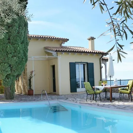Vista Splendida Mit Privatem Pool Holiday home
